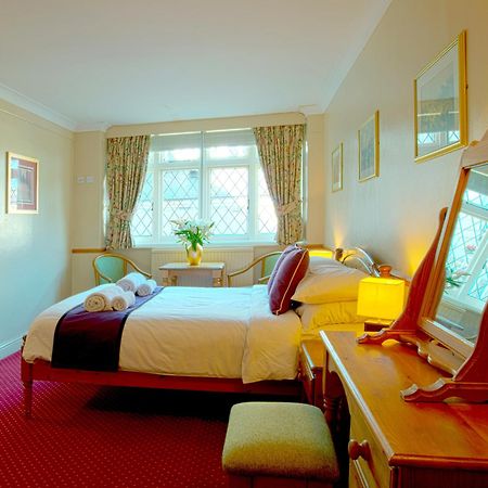Rose Of York Hotel Richmond  Ngoại thất bức ảnh